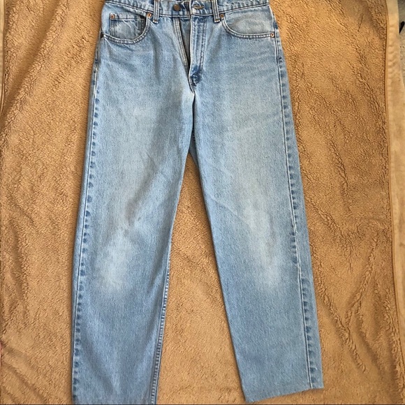 Levi’s 550 Jeans - Picture 1 of 4